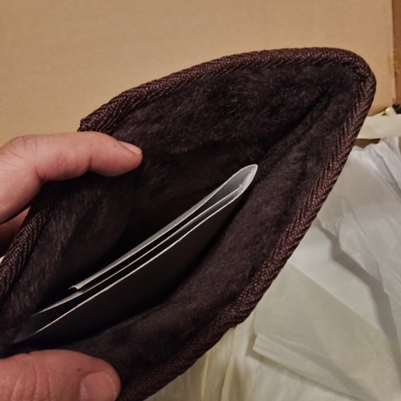 Adorable boots - Picture 2 of 4